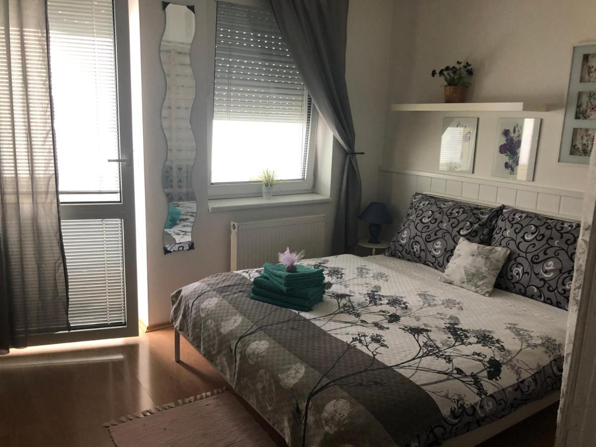 Apartment Terrace S 1 Spalnou Sofia-parking & Wifi Pressburg